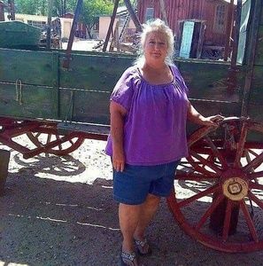 Meet your Posher, Debbie